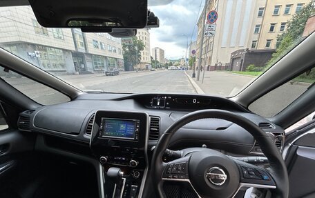 Nissan Serena IV, 2019 год, 2 190 000 рублей, 21 фотография