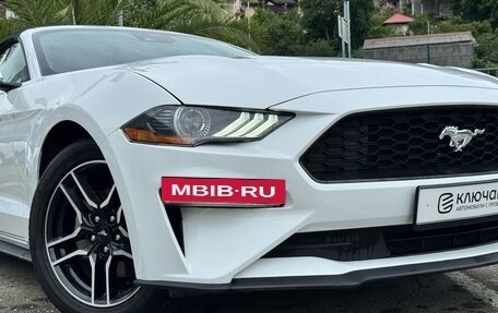 Ford Mustang VI рестайлинг, 2021 год, 3 550 000 рублей, 2 фотография