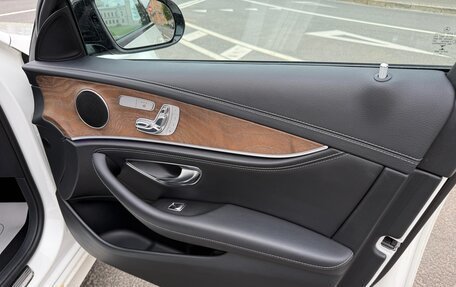 Mercedes-Benz E-Класс, 2016 год, 3 150 000 рублей, 14 фотография