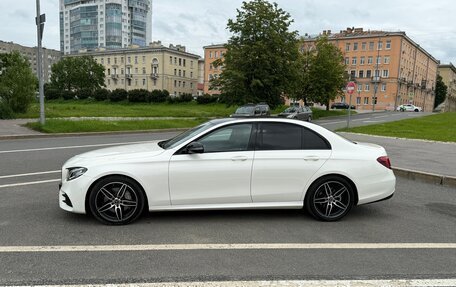 Mercedes-Benz E-Класс, 2016 год, 3 150 000 рублей, 28 фотография