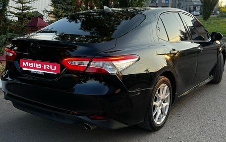 Toyota Camry, 2018 год, 1 100 000 рублей, 4 фотография