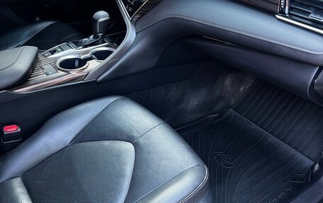 Toyota Camry, 2018 год, 1 100 000 рублей, 13 фотография