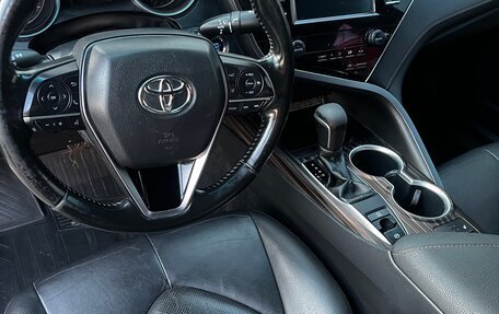 Toyota Camry, 2018 год, 1 100 000 рублей, 9 фотография