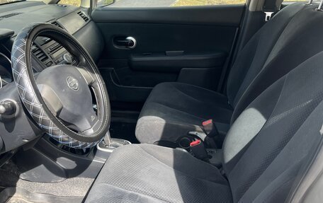 Nissan Tiida, 2010 год, 920 000 рублей, 9 фотография