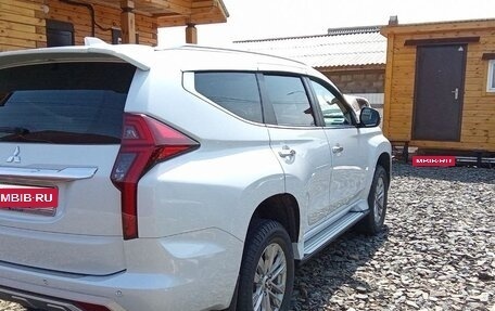 Mitsubishi Pajero Sport III рестайлинг, 2020 год, 4 450 000 рублей, 9 фотография