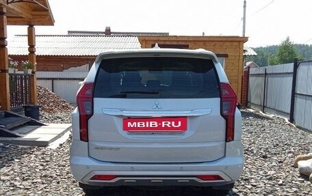 Mitsubishi Pajero Sport III рестайлинг, 2020 год, 4 450 000 рублей, 8 фотография
