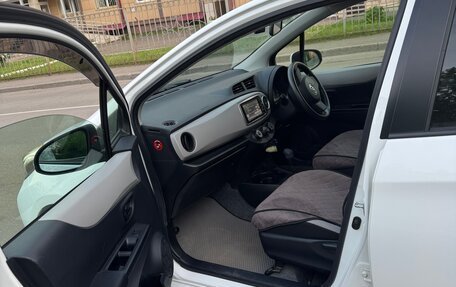 Toyota Vitz, 2011 год, 750 000 рублей, 8 фотография