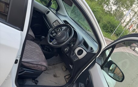 Toyota Vitz, 2011 год, 750 000 рублей, 9 фотография