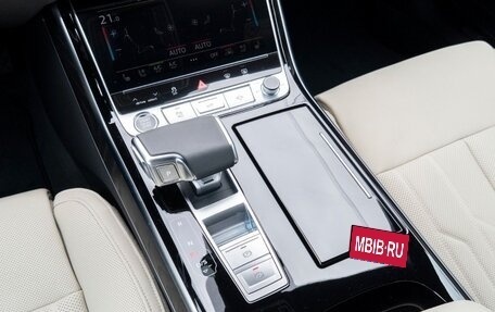 Audi A8, 2022 год, 7 400 000 рублей, 21 фотография