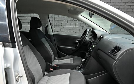 Volkswagen Polo VI (EU Market), 2013 год, 950 000 рублей, 11 фотография