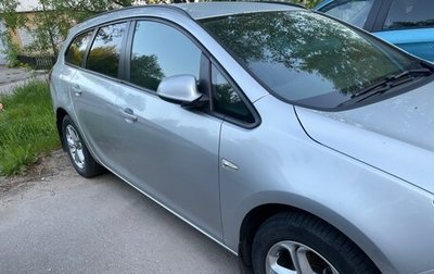 Opel Astra J, 2013 год, 800 000 рублей, 1 фотография