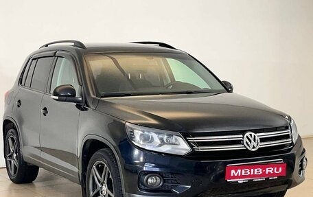 Volkswagen Tiguan I, 2011 год, 998 000 рублей, 1 фотография