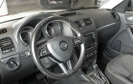 Skoda Yeti I рестайлинг, 2017 год, 1 690 000 рублей, 3 фотография
