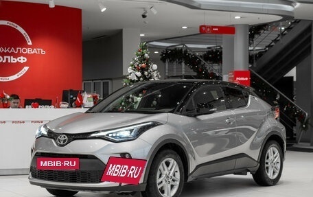 Toyota C-HR I рестайлинг, 2022 год, 3 790 000 рублей, 2 фотография