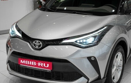 Toyota C-HR I рестайлинг, 2022 год, 3 790 000 рублей, 3 фотография