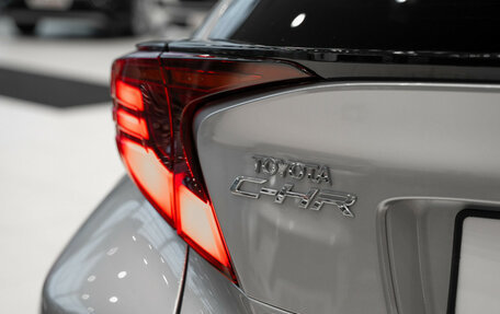 Toyota C-HR I рестайлинг, 2022 год, 3 790 000 рублей, 12 фотография
