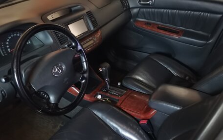 Toyota Camry V40, 2003 год, 750 000 рублей, 2 фотография