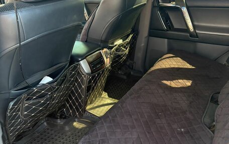 Toyota Land Cruiser Prado 150 рестайлинг 2, 2011 год, 2 700 000 рублей, 2 фотография