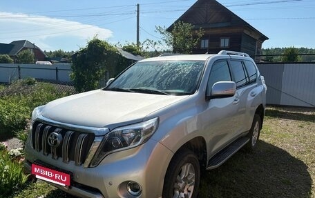 Toyota Land Cruiser Prado 150 рестайлинг 2, 2011 год, 2 700 000 рублей, 9 фотография