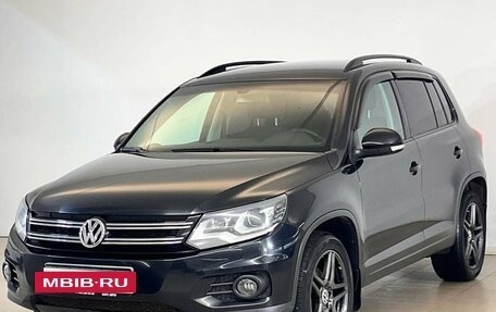 Volkswagen Tiguan I, 2011 год, 998 000 рублей, 3 фотография
