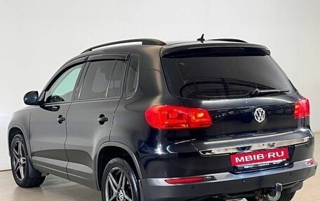 Volkswagen Tiguan I, 2011 год, 998 000 рублей, 5 фотография