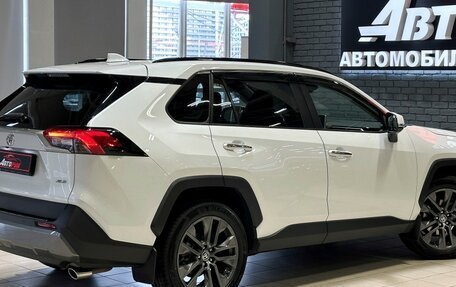Toyota RAV4, 2020 год, 3 597 000 рублей, 5 фотография