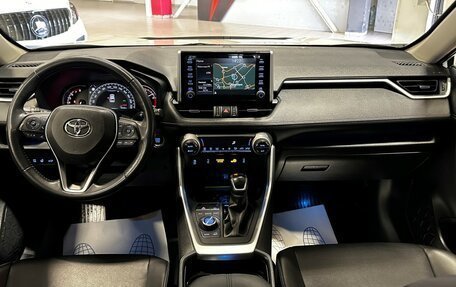 Toyota RAV4, 2020 год, 3 597 000 рублей, 34 фотография