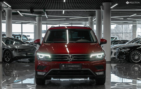 Volkswagen Tiguan II, 2017 год, 2 070 000 рублей, 3 фотография