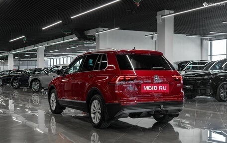 Volkswagen Tiguan II, 2017 год, 2 070 000 рублей, 4 фотография