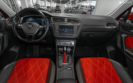 Volkswagen Tiguan II, 2017 год, 2 070 000 рублей, 11 фотография