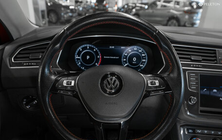Volkswagen Tiguan II, 2017 год, 2 070 000 рублей, 13 фотография