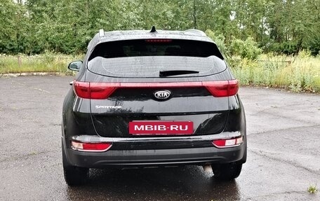 KIA Sportage IV рестайлинг, 2018 год, 2 000 000 рублей, 3 фотография