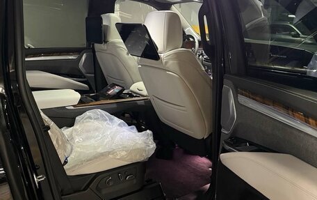 Cadillac Escalade V, 2025 год, 23 000 000 рублей, 9 фотография