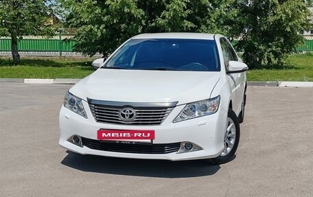 Toyota Camry, 2014 год, 1 675 000 рублей, 6 фотография