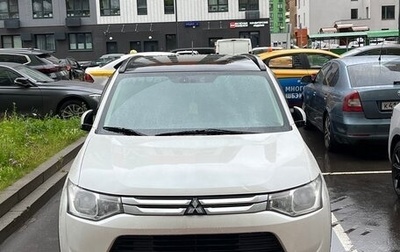 Mitsubishi Outlander III рестайлинг 3, 2014 год, 1 950 000 рублей, 1 фотография