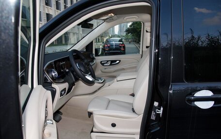 Mercedes-Benz V-Класс, 2025 год, 7 750 000 рублей, 6 фотография