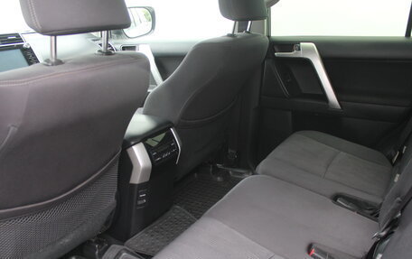 Toyota Land Cruiser Prado 150 рестайлинг 2, 2018 год, 3 550 000 рублей, 18 фотография