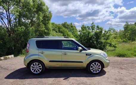 KIA Soul I рестайлинг, 2011 год, 870 000 рублей, 2 фотография