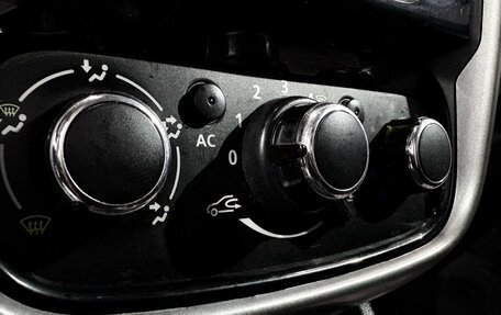 Renault Duster I рестайлинг, 2014 год, 877 000 рублей, 12 фотография