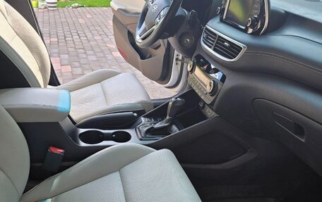 Hyundai Tucson III, 2019 год, 2 450 000 рублей, 8 фотография