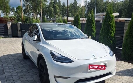 Tesla Model Y I, 2021 год, 3 750 000 рублей, 2 фотография