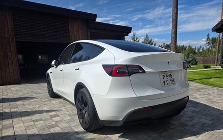 Tesla Model Y I, 2021 год, 3 750 000 рублей, 13 фотография