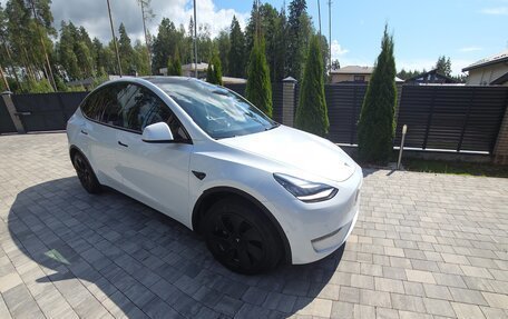 Tesla Model Y I, 2021 год, 3 750 000 рублей, 24 фотография