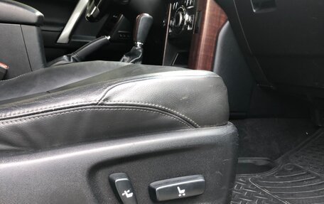 Toyota Land Cruiser Prado 150 рестайлинг 2, 2014 год, 3 900 000 рублей, 8 фотография