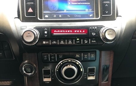 Toyota Land Cruiser Prado 150 рестайлинг 2, 2014 год, 3 900 000 рублей, 14 фотография