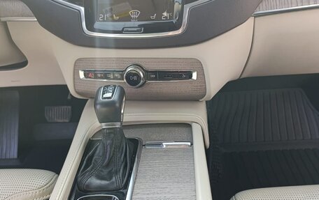 Volvo XC90 II рестайлинг, 2020 год, 4 250 000 рублей, 9 фотография
