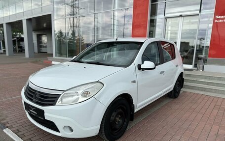 Renault Sandero I, 2014 год, 550 000 рублей, 2 фотография