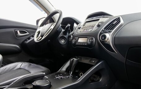 Hyundai ix35 I рестайлинг, 2010 год, 1 288 000 рублей, 14 фотография