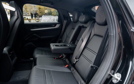 Porsche Cayenne III, 2025 год, 17 300 000 рублей, 23 фотография
