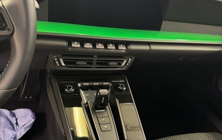 Porsche 911, 2024 год, 23 690 000 рублей, 21 фотография